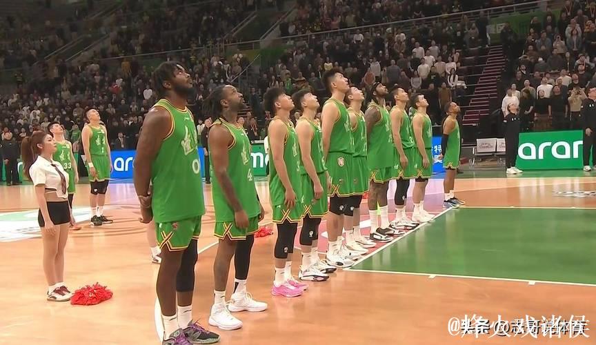 这就是豪门底蕴CBA4冠王大胜+2连胜12人出战+5人上双掀翻卫冕冠军